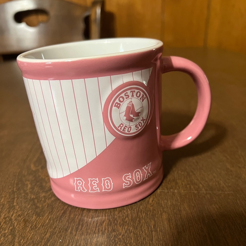 Boston Red Sox Pink Colored Raised Coffee Mug Tea Cup Encore MLB Products 2007